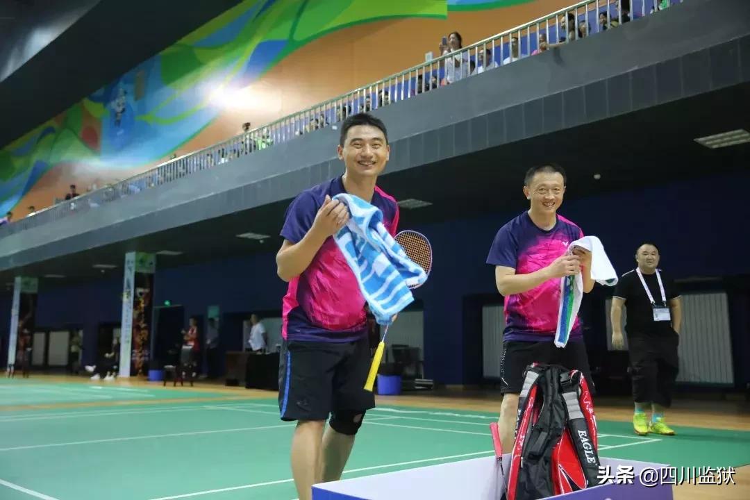 世警会|友谊第一，今天我们都是阿sir的球迷！