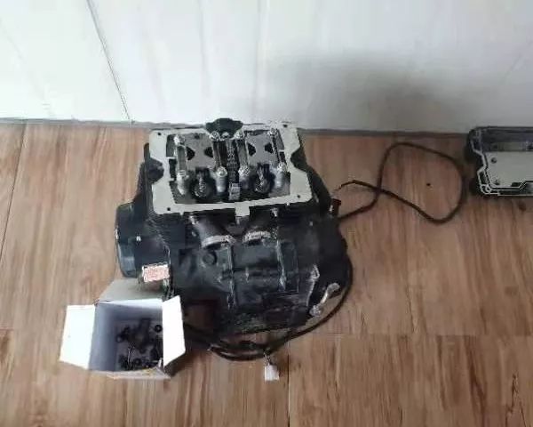 宝马双r和小忍者,宝马双r对比川崎小忍者