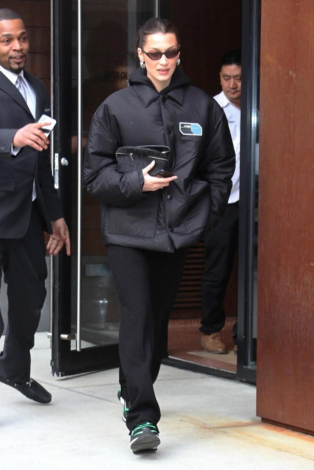 冬天怕冷穿长款羽绒服,冬天怕冷又想穿裙子