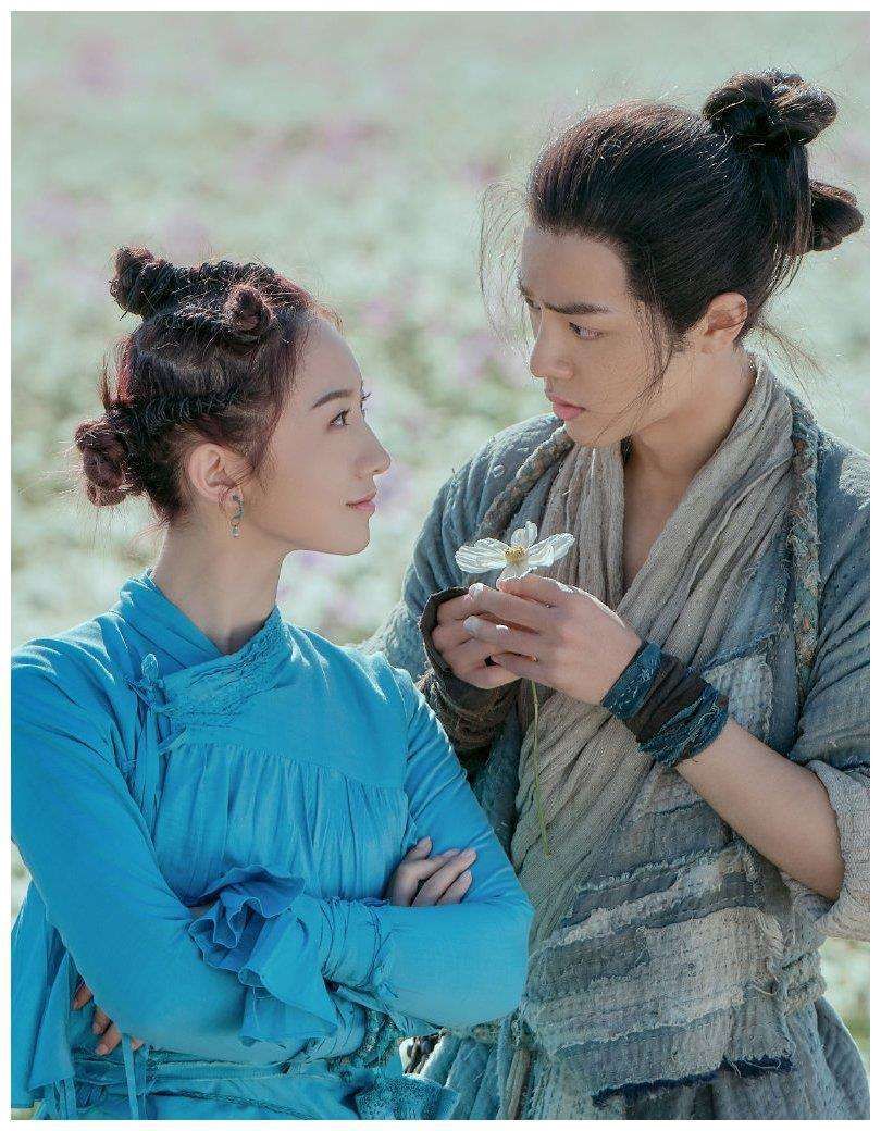 肖战与孟美岐不和？还是表情管理没到位！