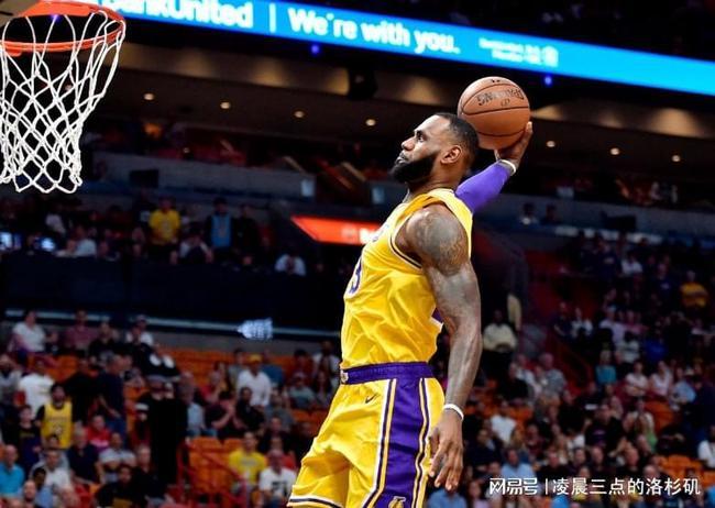 跟球星学射门,nba球星经典动作gif