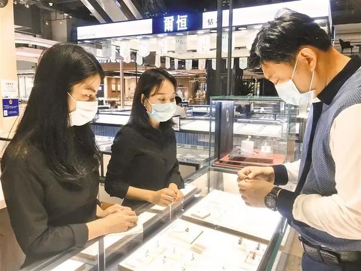 深圳市五一节后复工复产视频,奏响复工复产的乐章