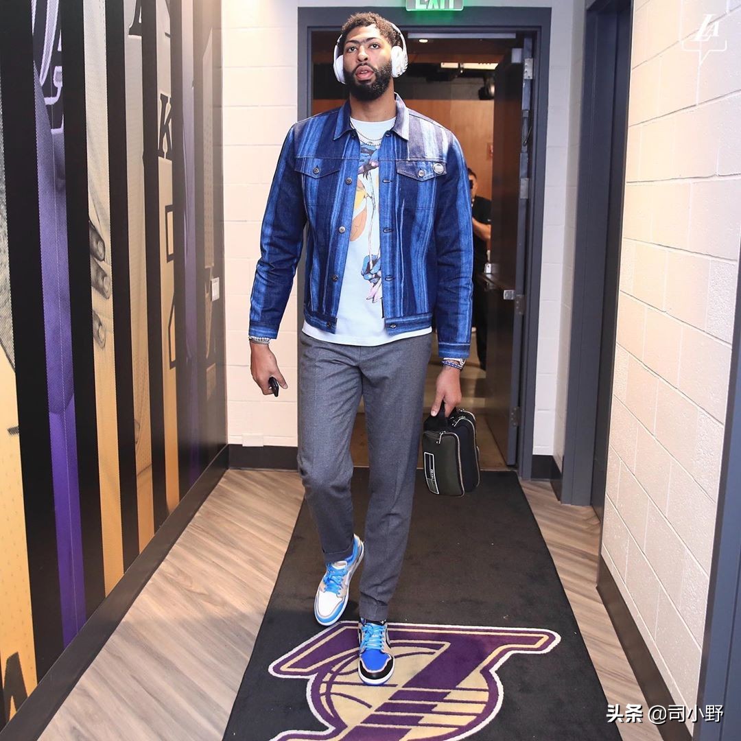 nba球星用的鞋包,nba球星同款邮差包