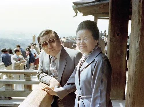 韩国财阀系列之“狂躁的一家人”