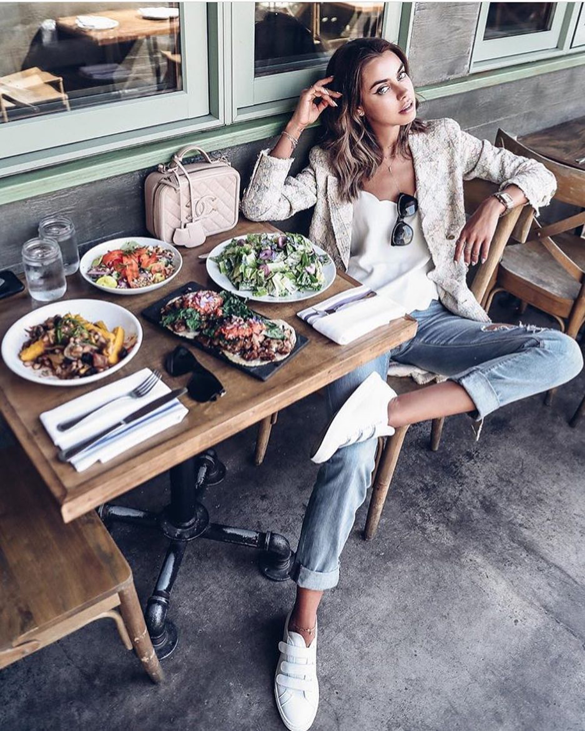 阿sa蔡卓妍高腰半身裙,蔡卓妍机场同款鞋子