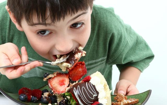 耽误孩子正常生长发育,影响孩子长高的七大因素