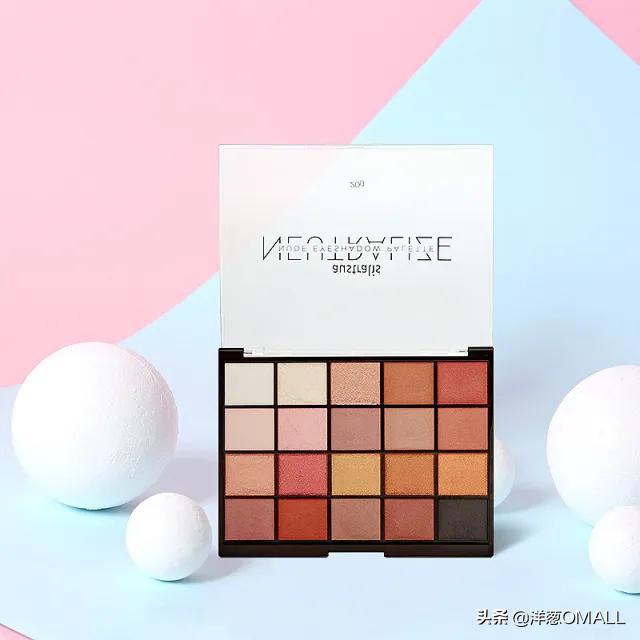 又酷又清新的妆容,夏日化妆怎么打造妆容