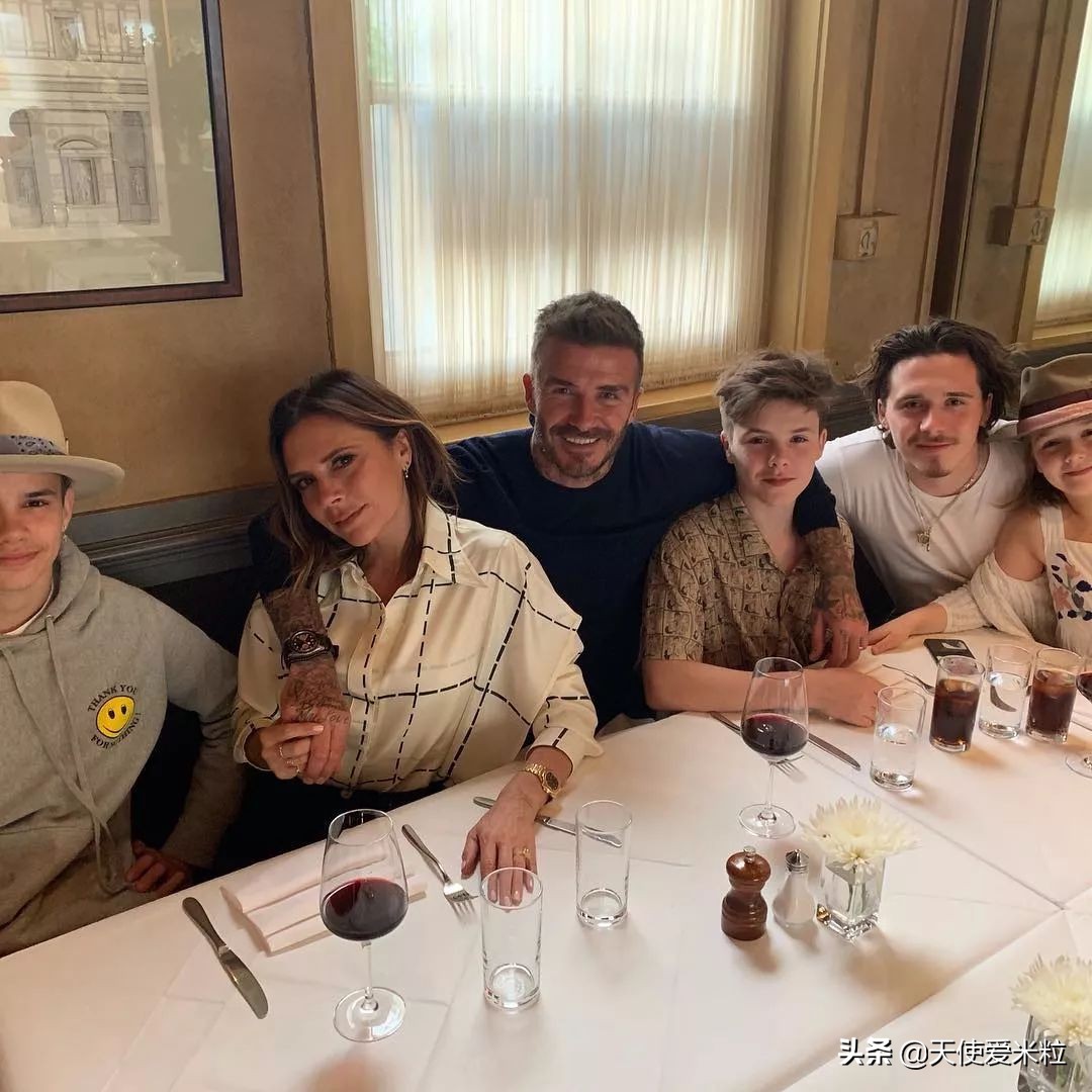 小贝大儿子维多利亚,小贝维多利亚全家照片