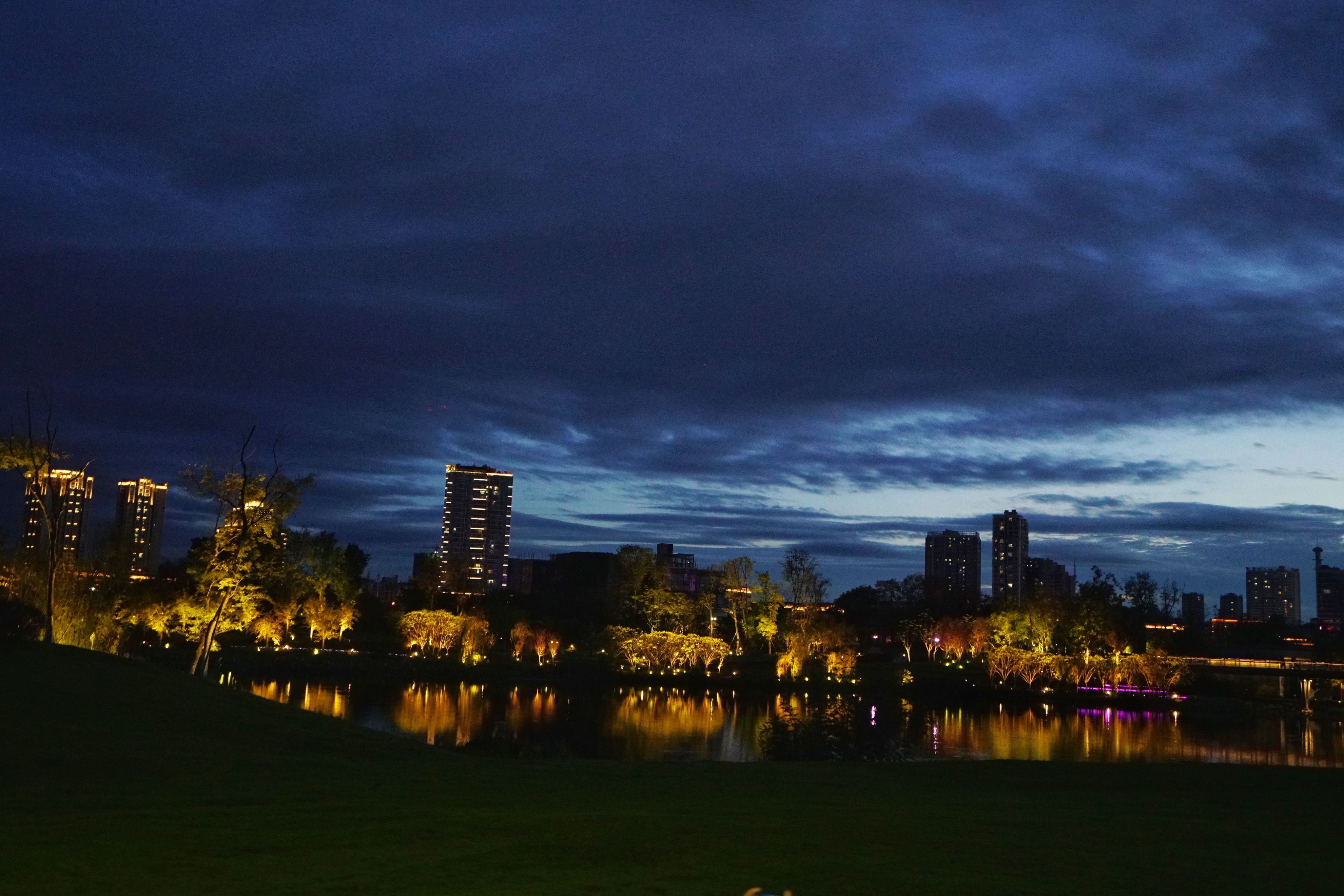 300多住5星级酒店，等了你1600年的遂宁，比成渝更安逸