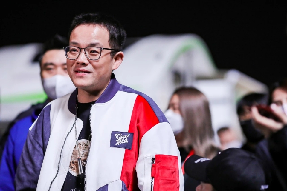 这就是街舞总导演陆伟会跳街舞吗,街舞导演陆伟资料