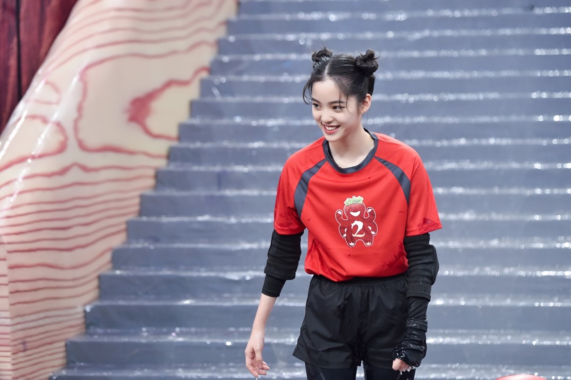 娜扎同款双丸子头,娜扎同款丸子头可爱俏皮女友感