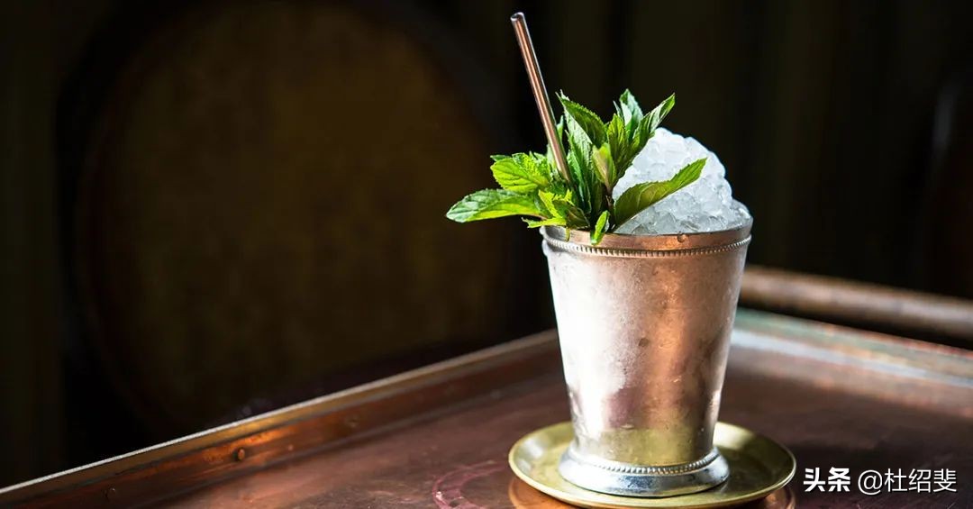 如何请陌生女孩喝一杯(内部交流).PDF