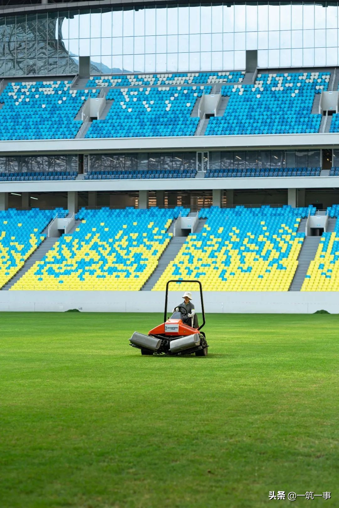 凤凰山体育公园:这座满足顶级赛事标准的场馆藏了多少“秘密”?