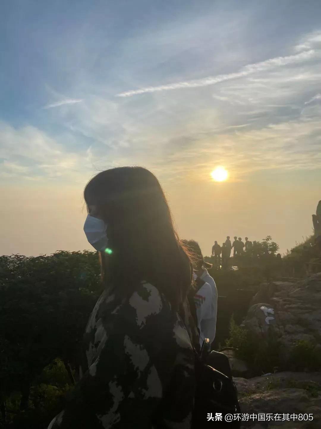 夜登泰山看日出攻略,夜爬泰山看日出后下山观景