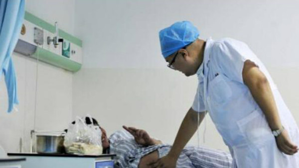 产科男医生越来越多，产妇有苦说不出，但他们这3个优势不得不服