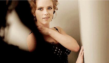 被称“当代梦露”,与刘昊然合照上热搜,她怎么这么有魅力?