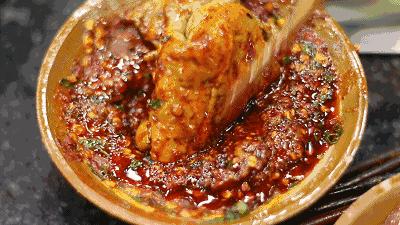 重庆的串串凭着份量实在的资格串味儿在南充开业至今打卡到上瘾!