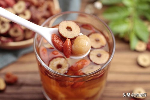 冬天喝什么茶好对身体有好处,冬天喝什么茶会感觉比较幸福