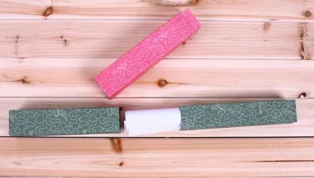 油画入门必须准备的东西,油画的修复与保存技巧