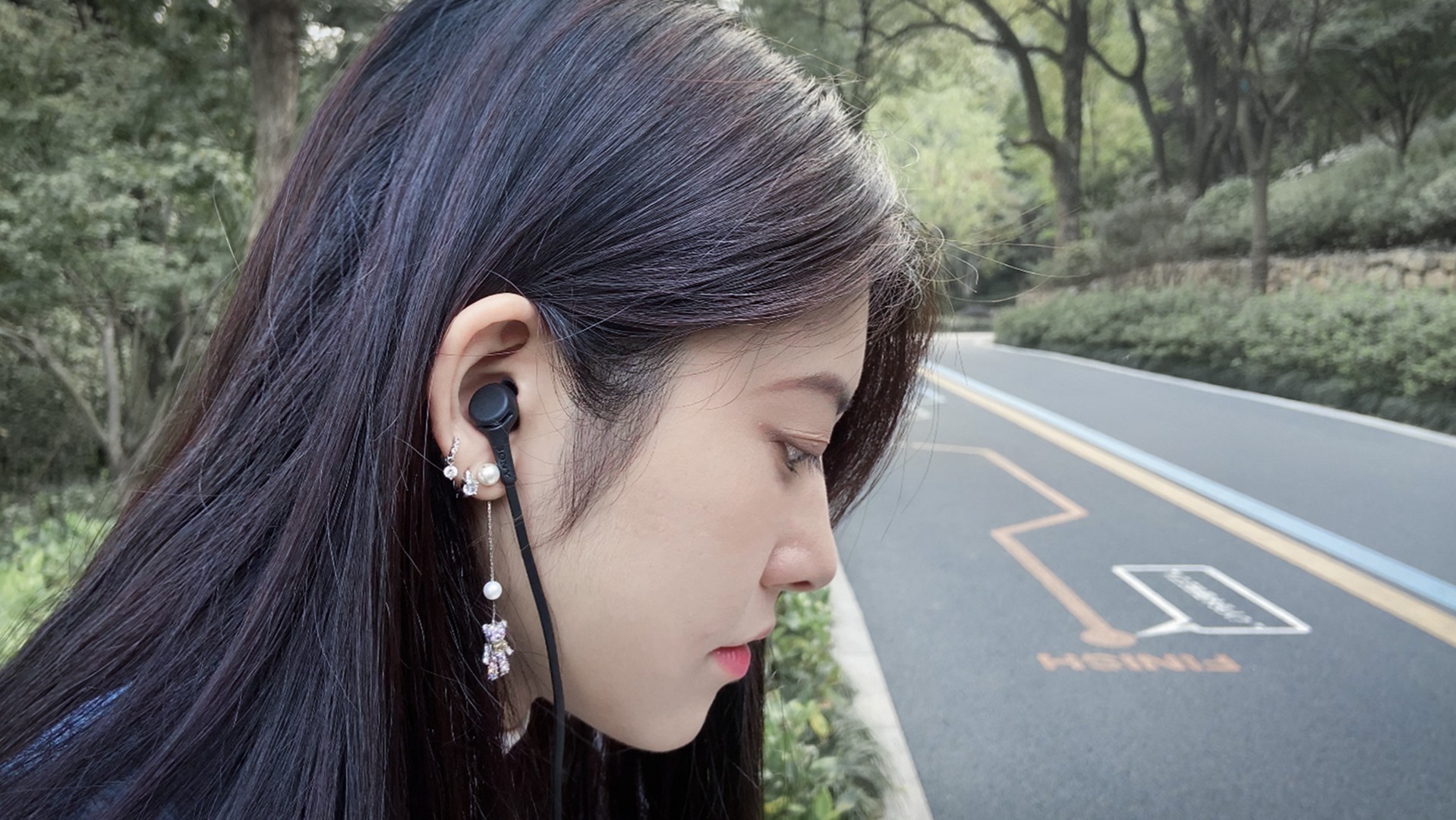 无线蓝牙耳机推荐初学者,索尼wixb400耳机真实体验