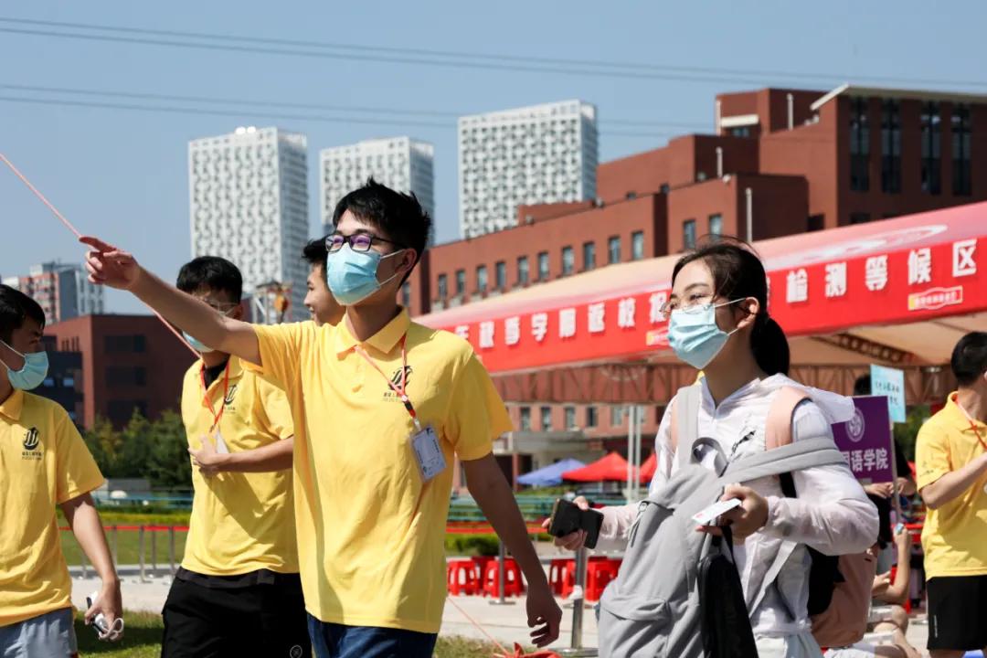 迎接新工人,欢迎新老工人