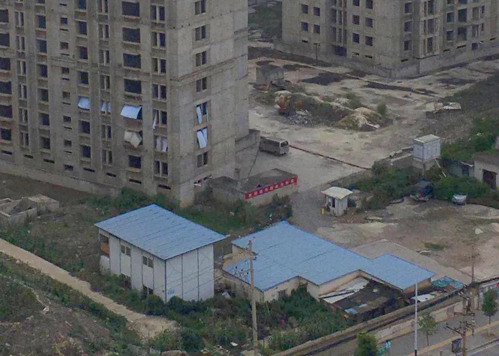 住在烂尾楼的日子,烂尾楼七年