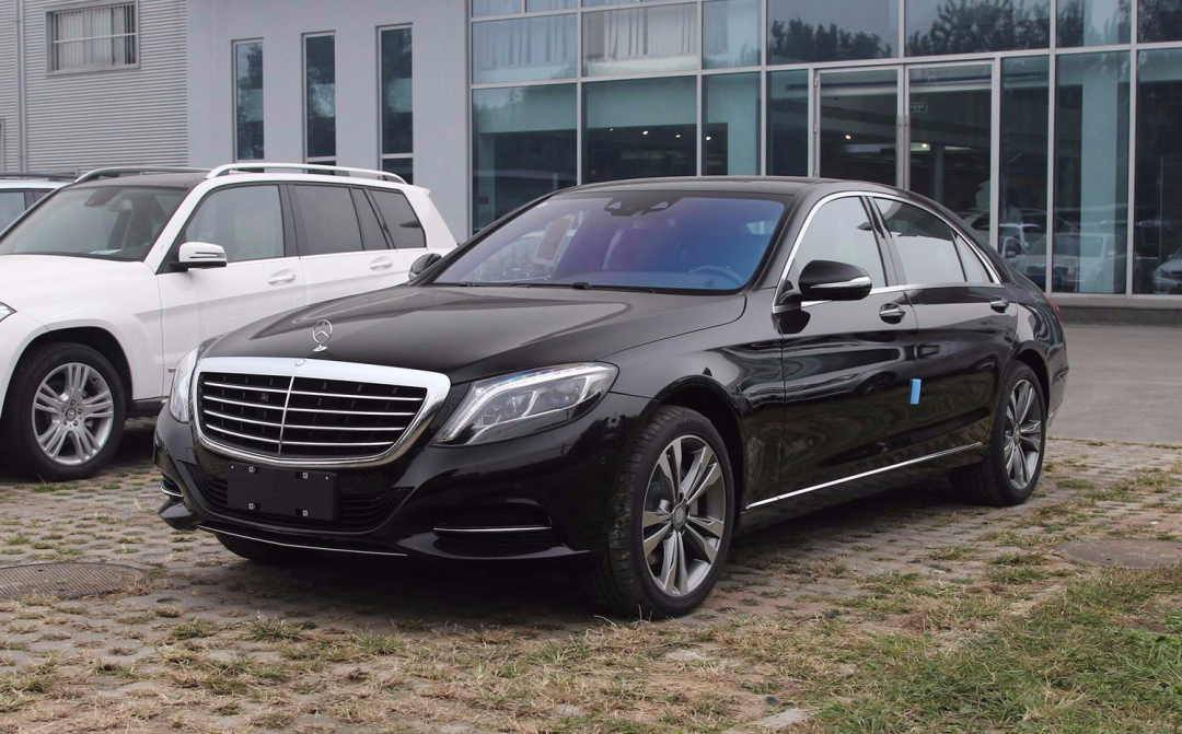 19款奔驰s级二手车价格,为什么奔驰s级国内那么贵