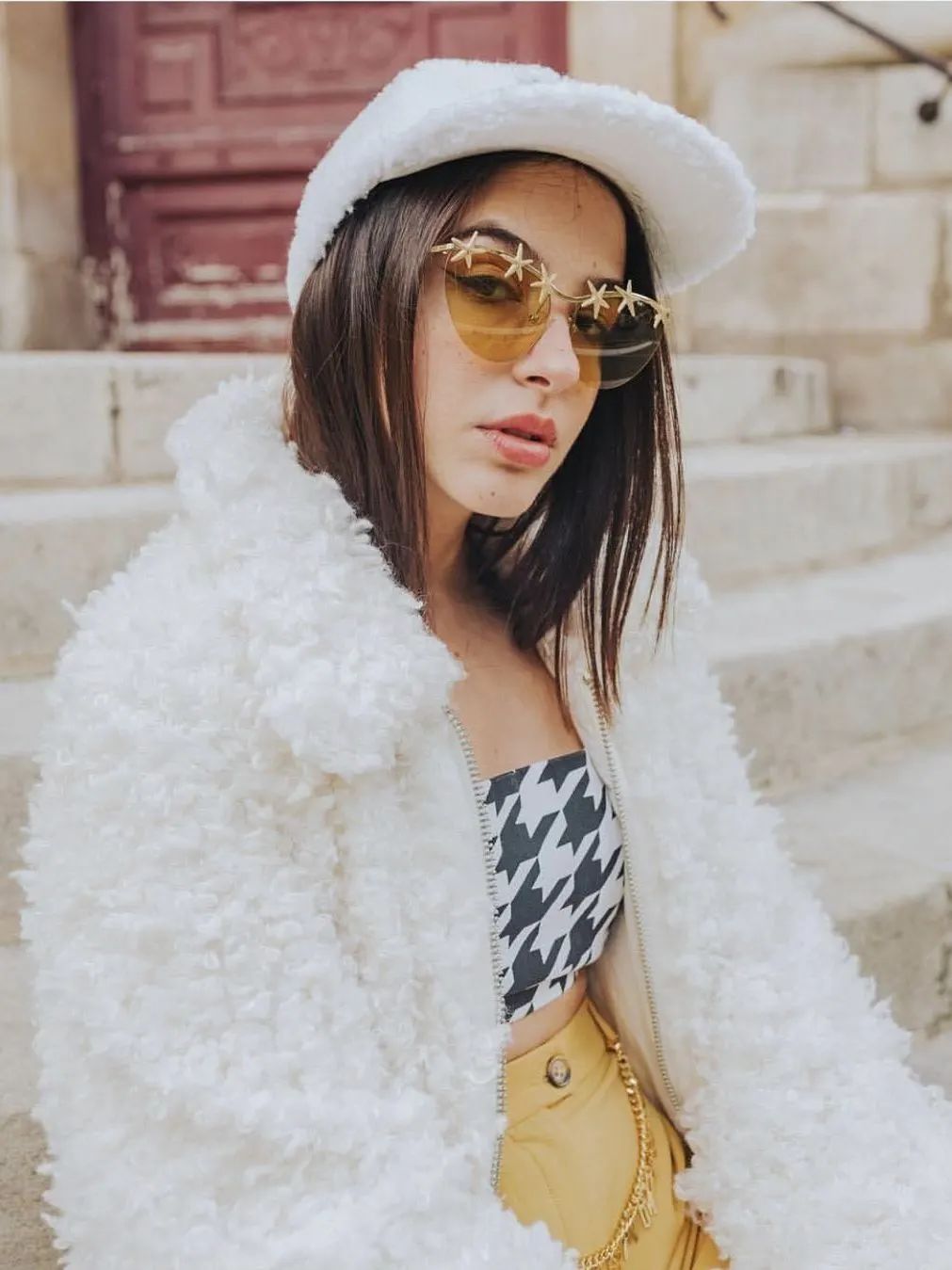 女士怎么挑选适合自己的墨镜,怎么选墨镜框适合脸型