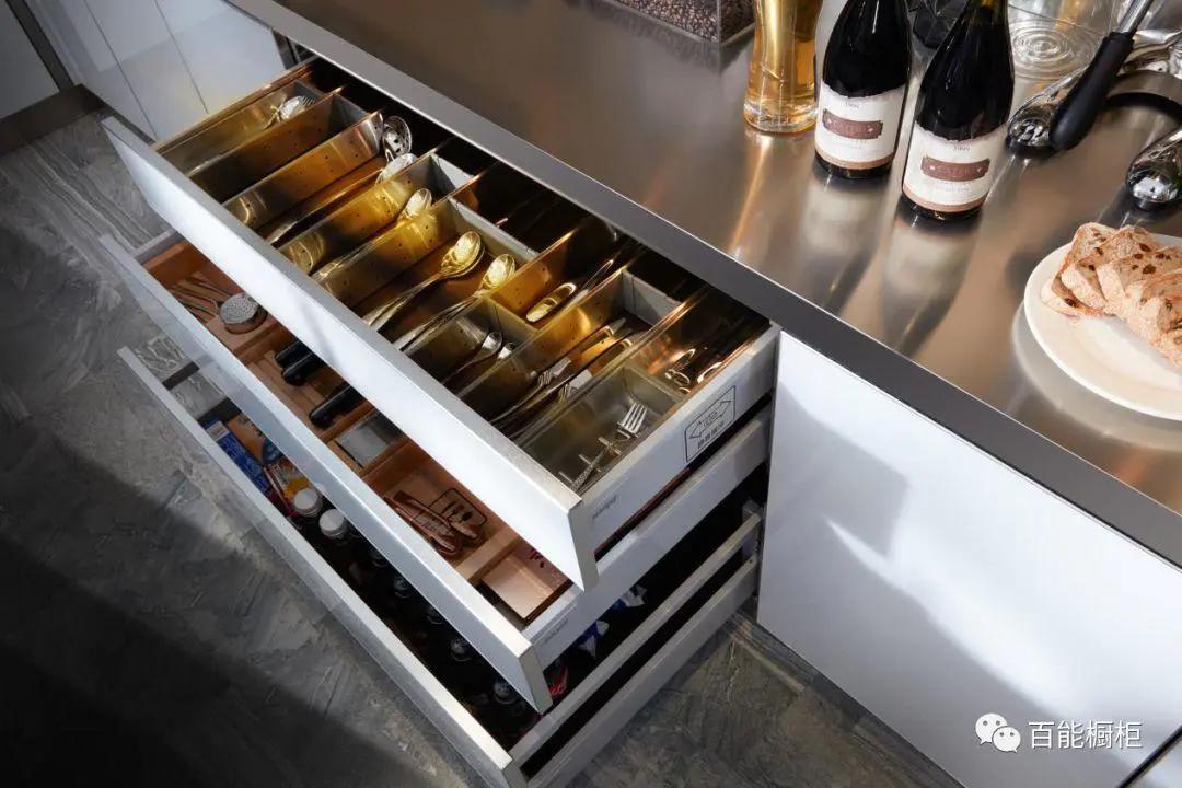 全屋定制百能不锈钢橱柜,全套不锈钢高端橱柜设计