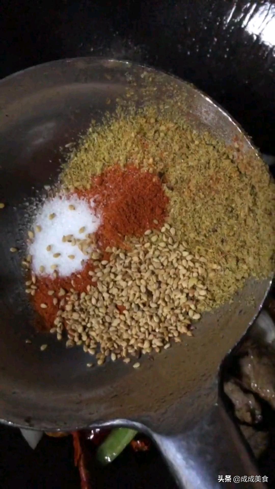 怎样炒牛肉不老又嫩又好吃,炒牛肉又硬又柴是怎么回事