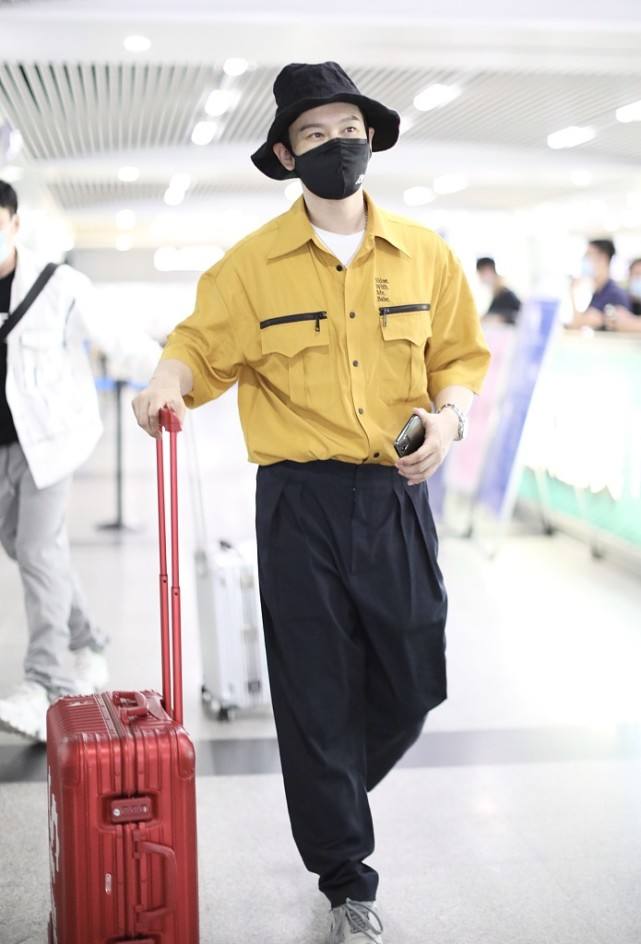 黄晓明日常穿衣搭配,黄晓明造型盘点