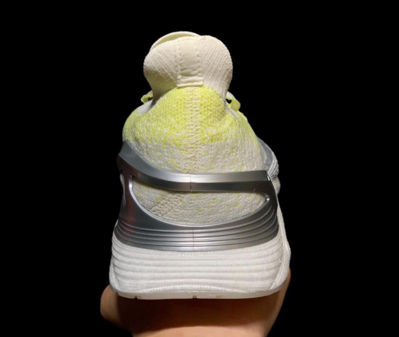 安踏零跑和安踏马赫有什么不同,安踏国潮与安踏是同一个品牌吗