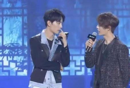 陈情令肖战被打动图,陈情令肖战高光镜头