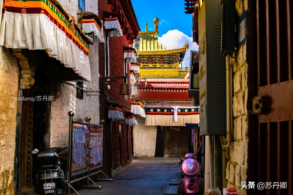 拉萨最隐秘的古寺:与大昭寺一墙之隔,允许拍照,收费10元