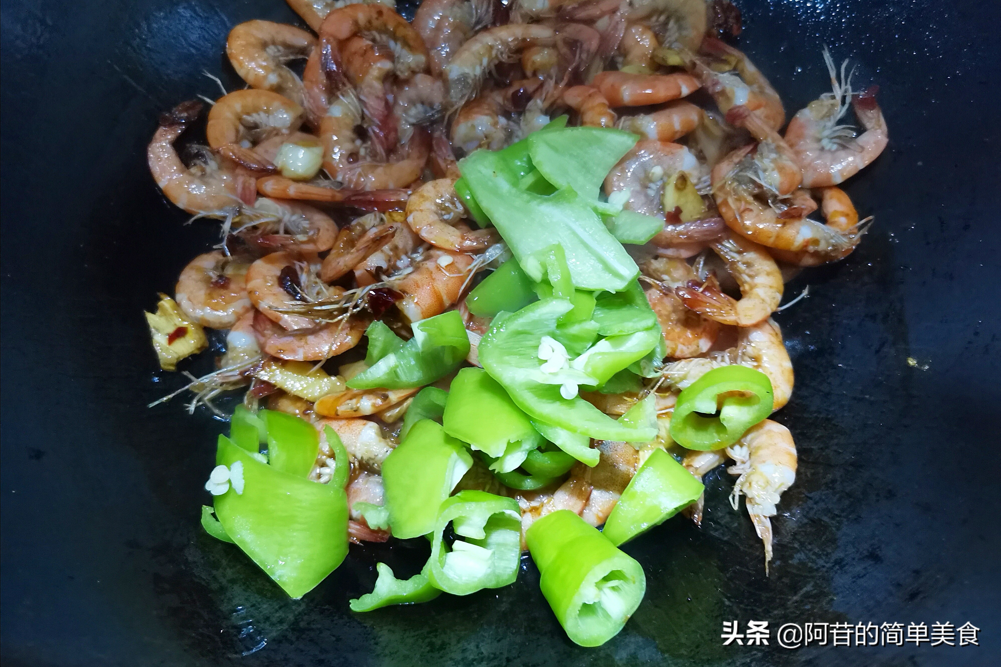 小虾配什么炒好吃,小鱼小虾焖土豆