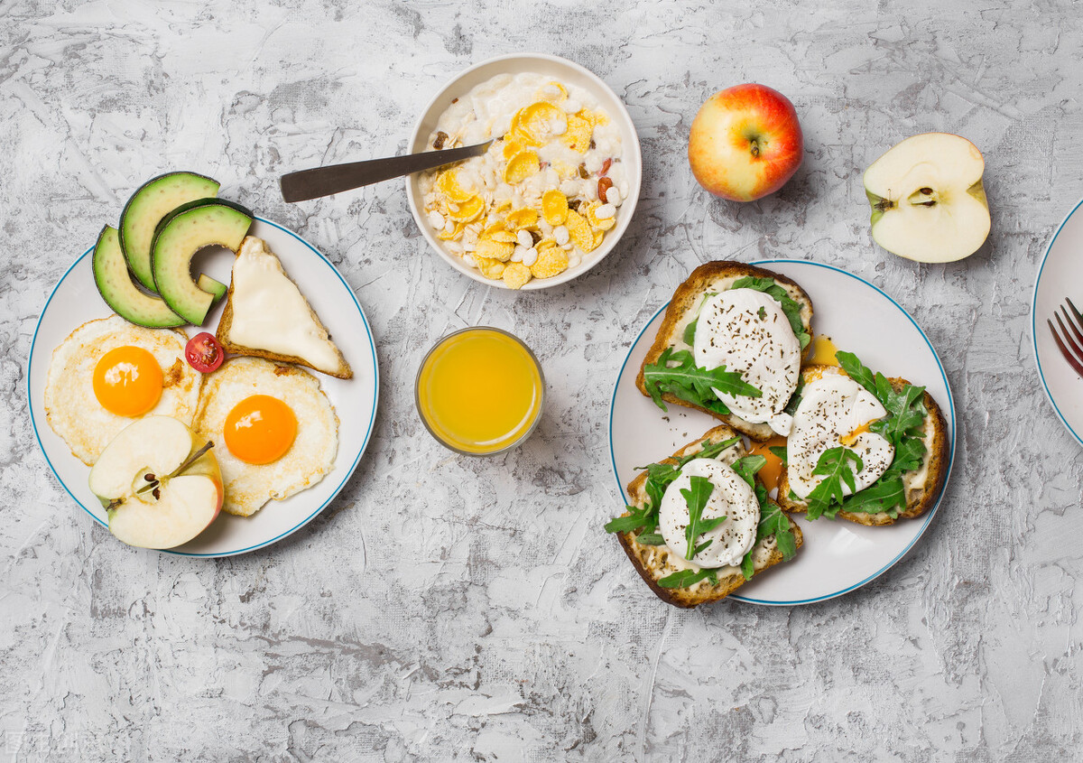 老年人总出虚汗什么原因怎么解决,老年人头晕恶心出虚汗是什么原因