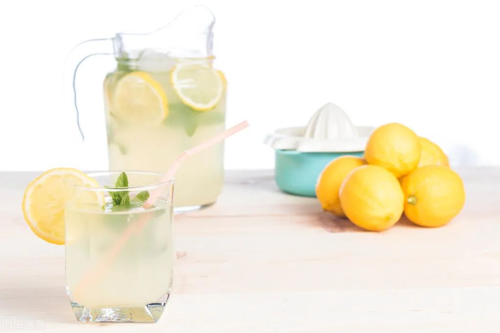 脸上局部干燥起皮发红刺痛怎么办,男士脸上皮肤干燥起皮用什么药膏