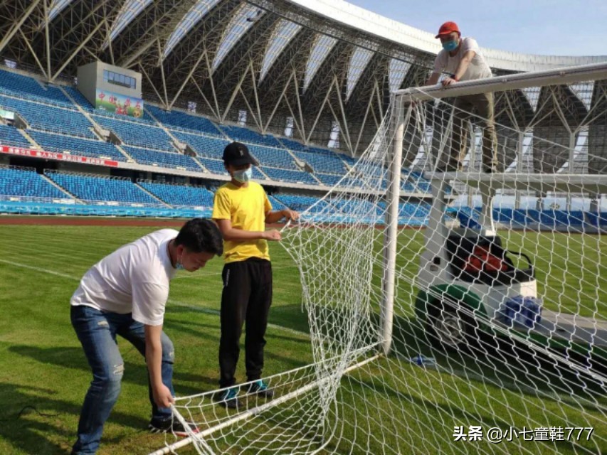黄石奥体篮球训练营,武汉三镇黄石球场训练