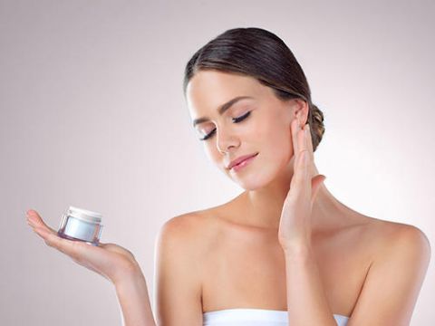 粉底液会伤害皮肤？做好这几件事降低伤害