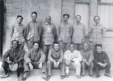 读史|中国*产党共**在1938年廓清思想上的迷雾，为持久抗战谋篇布局