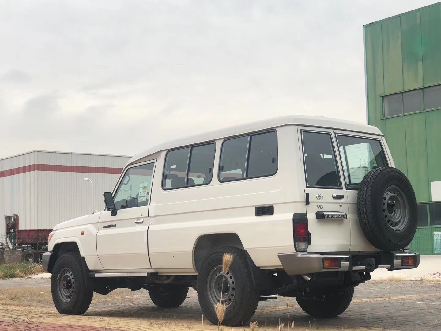 丰田lc78一般多少钱,丰田lc76保值率高吗