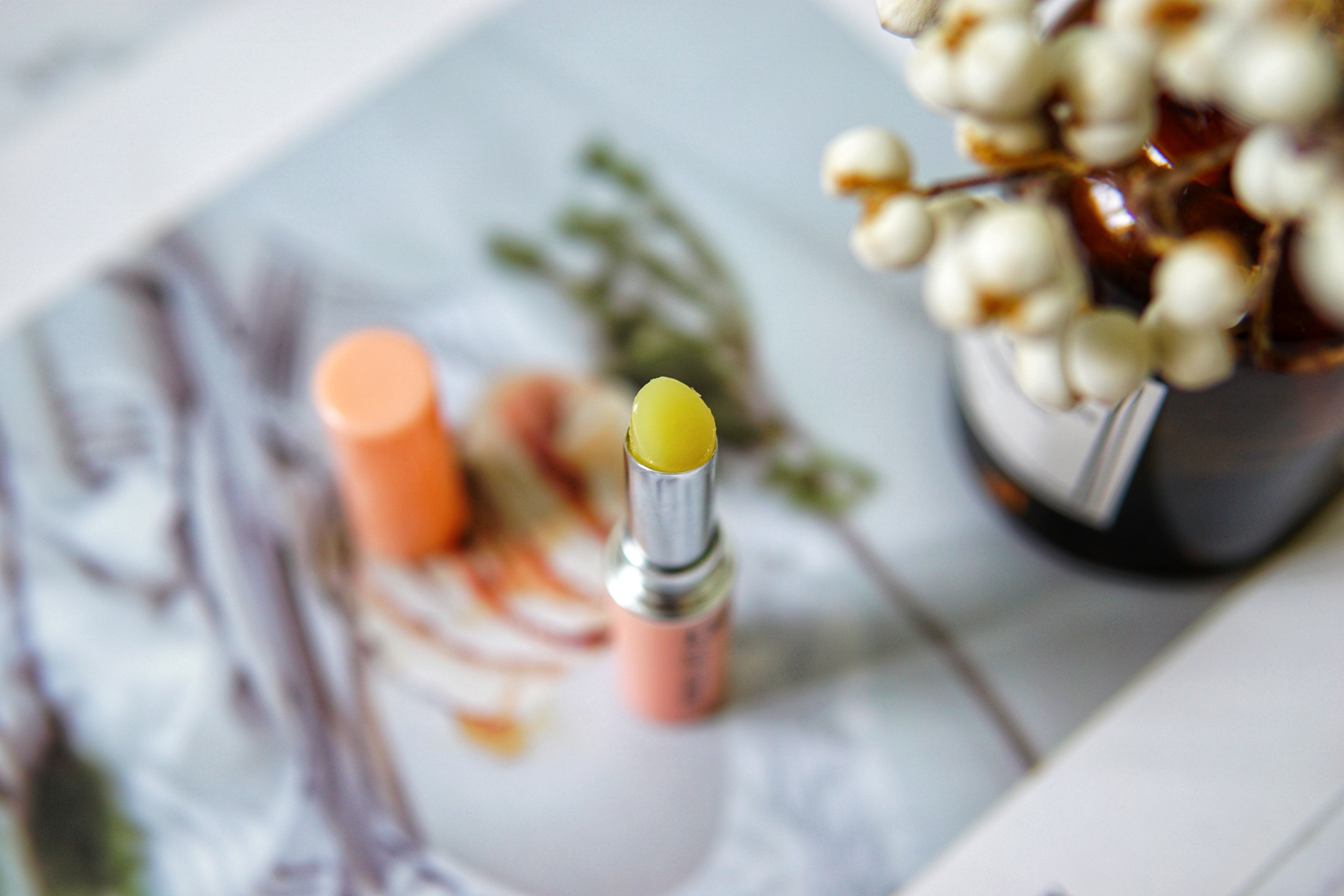 滋润养唇护唇膏推荐,唇部护理嘟嘟护唇膏