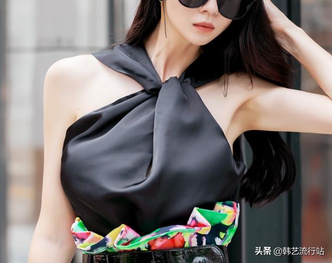 肩膀厚胳膊粗适合穿什么吊带,肩膀宽厚的人适合穿什么吊带