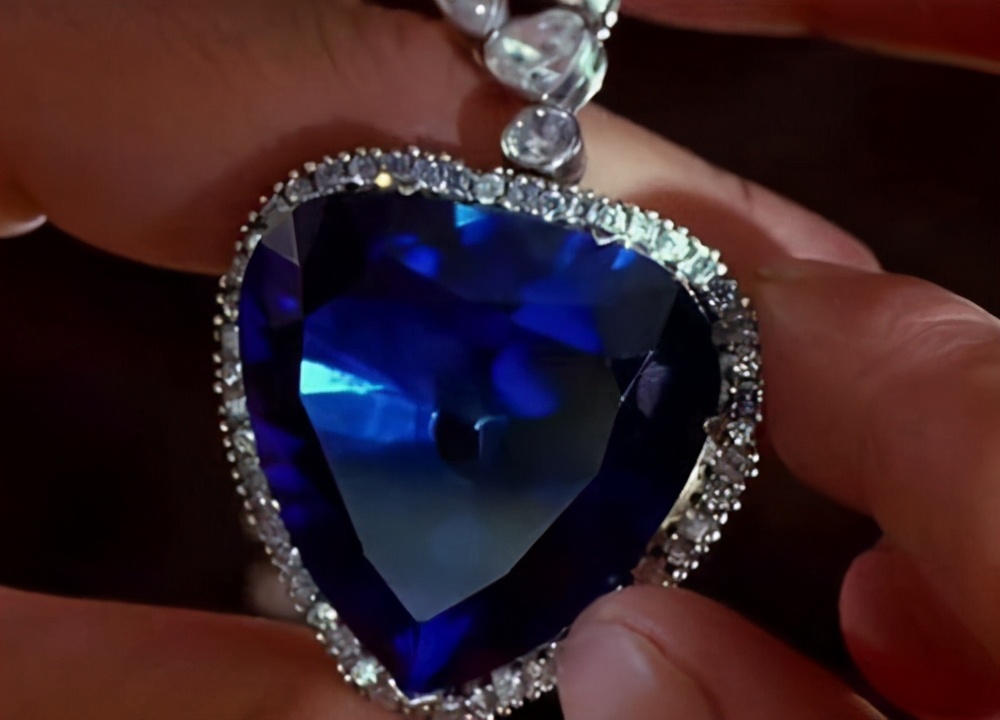 施华洛世奇logo雪绒花,施华洛世奇天鹅背面标志