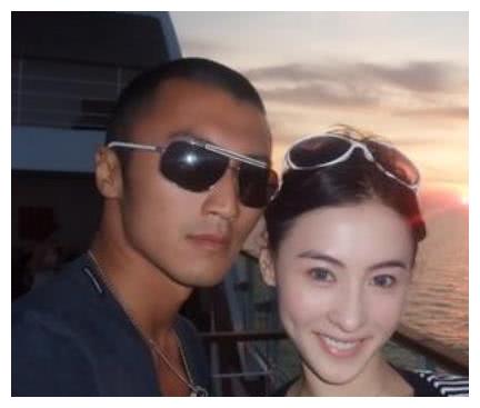 张柏芝点赞王菲,张柏芝点赞王菲照片