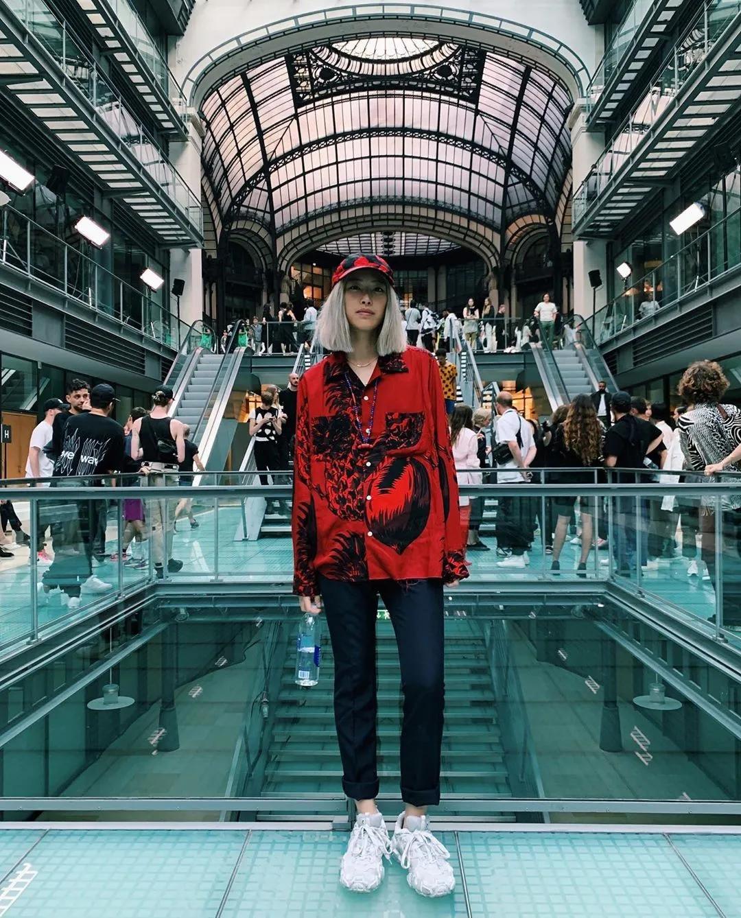 世界第一女版陈冠希,女版陈冠希斜戴帽子网红