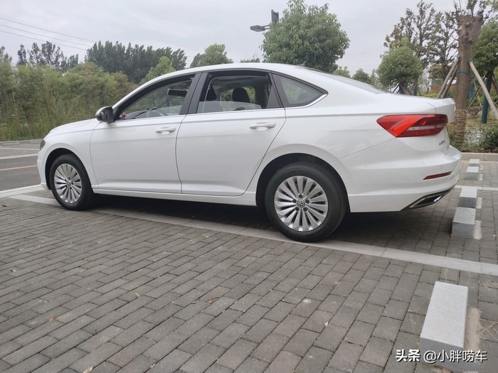 新朗逸500万纪念版上路体验,大众朗逸喜提爱车