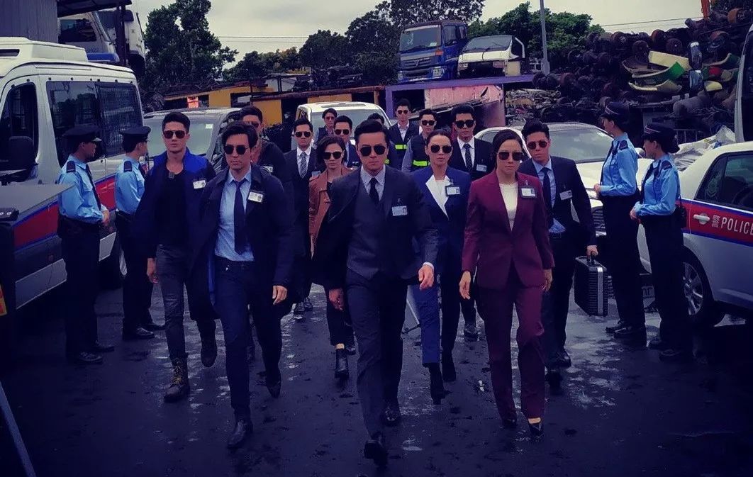 新剧中解剖裸体坦言超尴尬TVB离巢花旦表示是演艺生涯最难部分