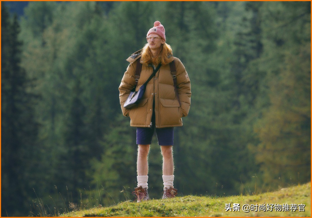 阿迪和gucci联名款包包复古风图片,gucci新包logo会有贴膜