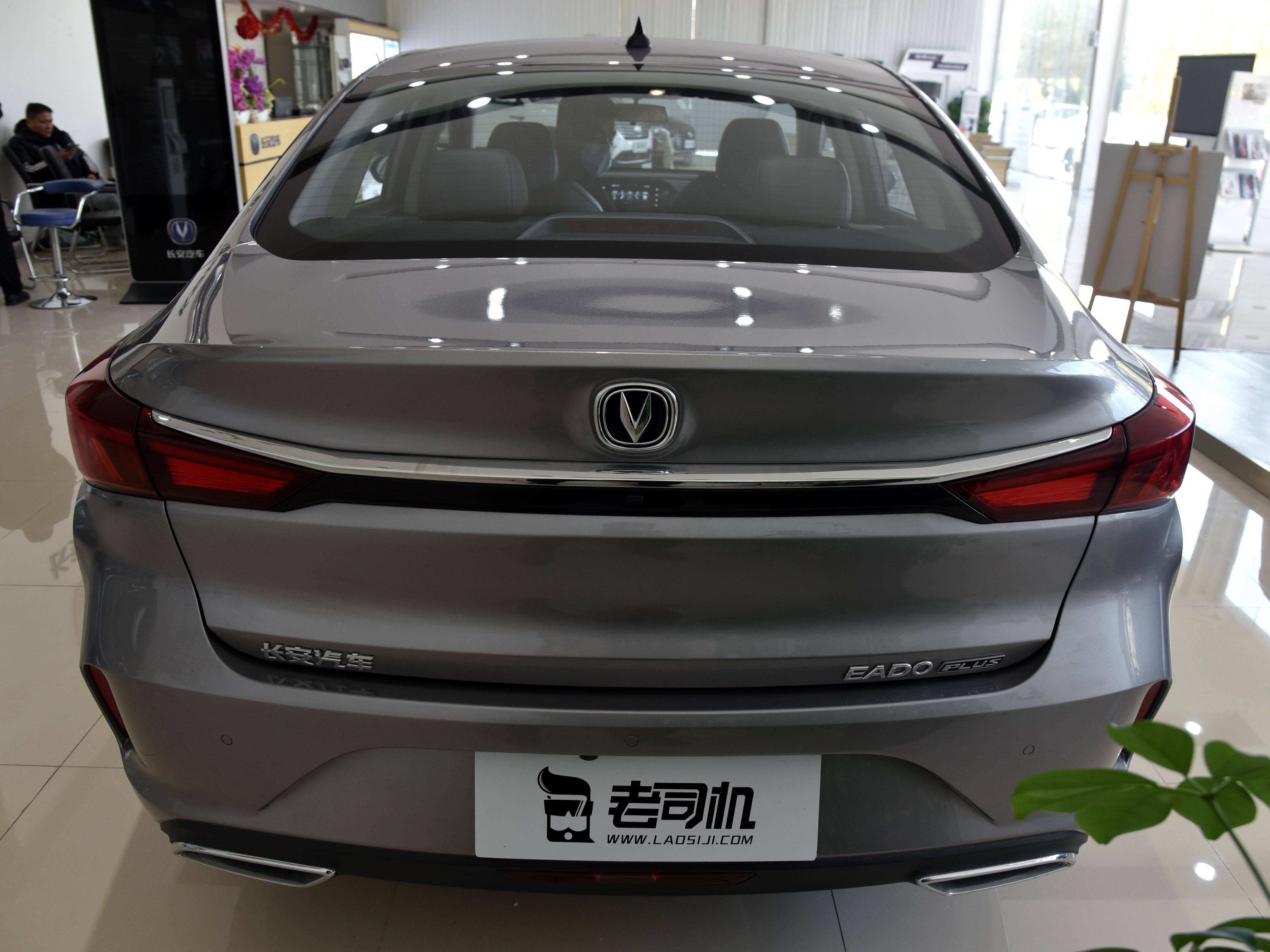 2019款长安逸动内饰实拍,2018款长安逸动b级轿车